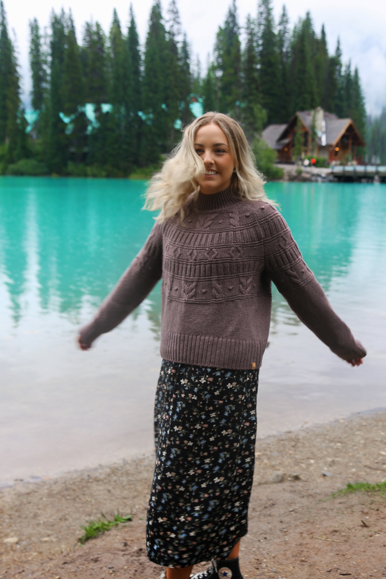 Kayla Rundle Pink @Laylarundle – Layla Rundle Digital Creator